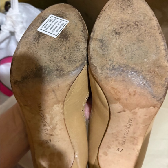 Manolo Blahnik Beige Cutout Heels - Picture 8 of 13